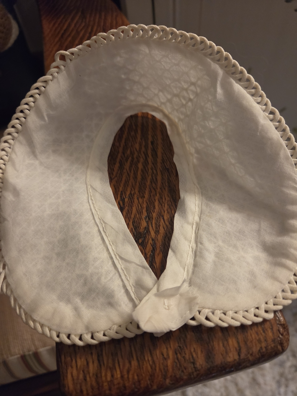 Vintage Textured Collars - Picture 2 of 9